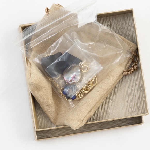 18K gold over bronze necklace with interchangeable charms by Moda Di Petrie - Picture 15 of 16